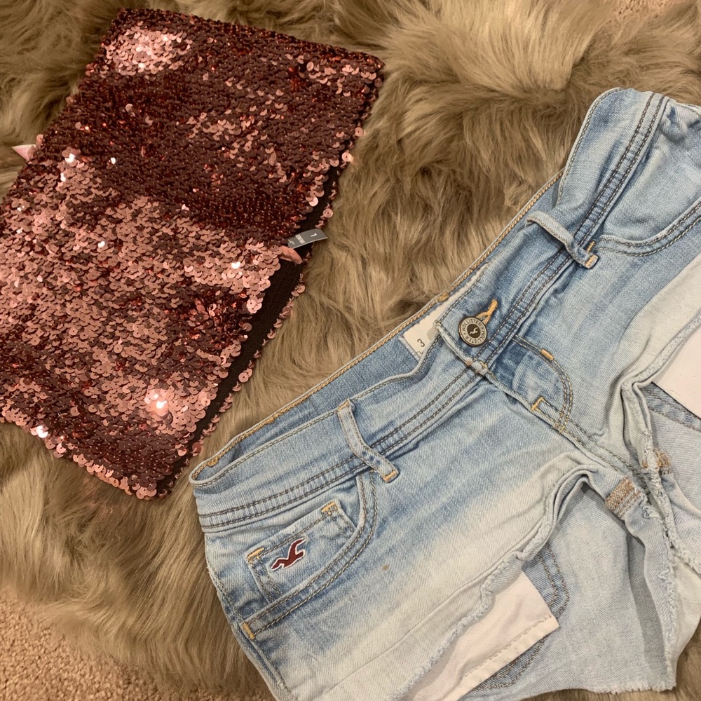 Hollister low rise Light wash JEAN SHORTS